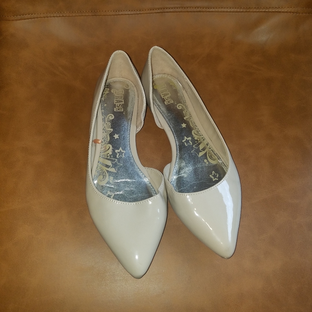 Brash Nude Flats